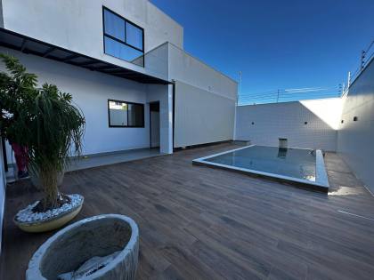 CASA DE ALTO PADRÃO NO CAMINHO DOS LAGOS À VENDA