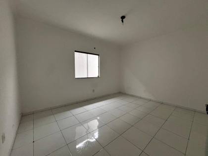 CASA À VENDA NO CAMINHO DOS LAGOS