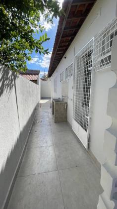 CASA PARA LOCAÇÃO NO BAIRRO ALVES DE SOUZA
