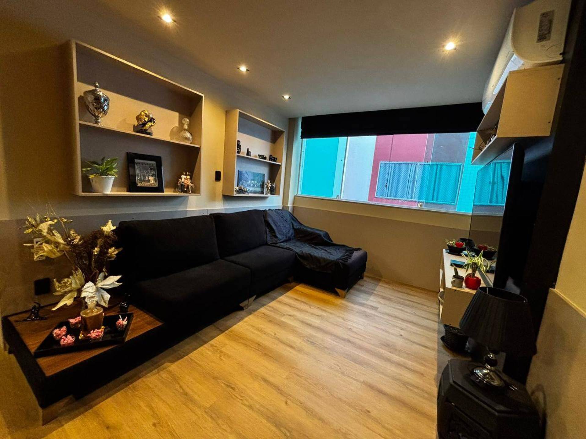 APARTAMENTO NO CENTRO - CONDOMÍNIO LÍRIO (PORTEIRA FECHADA)