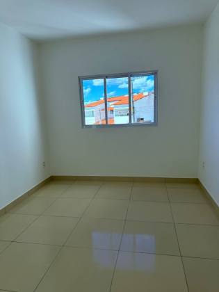 CASA À VENDA NO BAIRRO ABEL BARBOSA