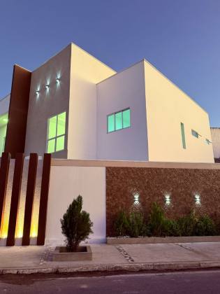 CASA À VENDA NO BAIRRO ABEL BARBOSA