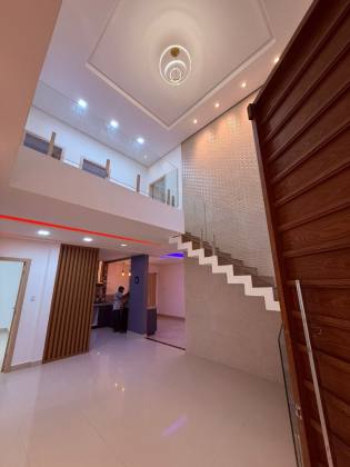 CASA À VENDA NO BAIRRO ABEL BARBOSA