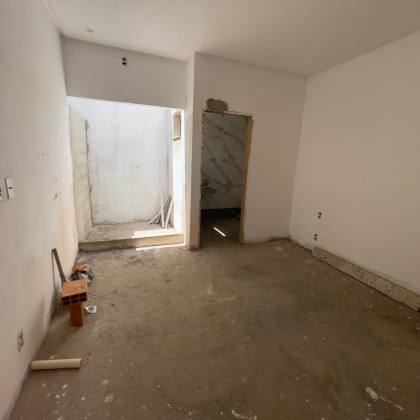 CASA À VENDA – BAIRRO NOBRE CLERISTON ANDRADE