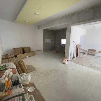 CASA À VENDA – BAIRRO NOBRE CLERISTON ANDRADE