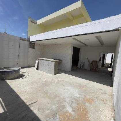 CASA À VENDA – BAIRRO NOBRE CLERISTON ANDRADE