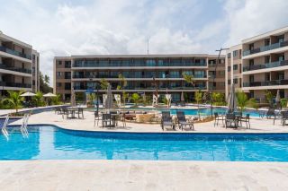 Malia Beach | Studio com Sala Integrada | Varanda | Muro Alto