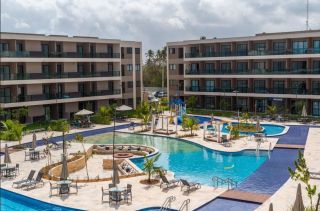 Malia Beach | Studio com Sala Integrada | Varanda | Muro Alto