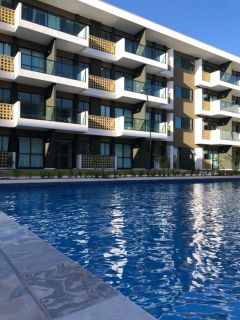 MANA BEACH EXPERIENCE | 2 Quartos 1 sendo com Suíte | Varanda | Área de Lazer Completa | Muro Alto