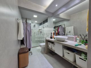 Apartamento Para Vender com 3 quartos 2 suítes no bairro de Boa Viagem em Recife