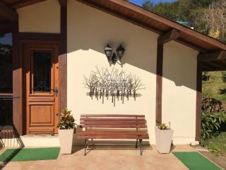 Sitio com 2Ha | Cachoeira e Piscina Natural | Região Serrana Rio | para sua Moradia ou para Pousada Ecológica