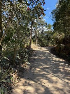 Sitio com 2Ha | Cachoeira e Piscina Natural | Região Serrana Rio | para sua Moradia ou para Pousada Ecológica