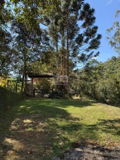 Sitio com 2Ha | Cachoeira e Piscina Natural | Região Serrana Rio | para sua Moradia ou para Pousada Ecológica