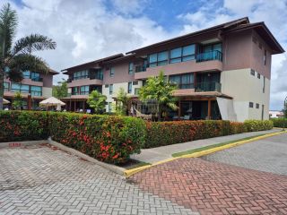 Reserva dos Carneiros | Apto 2 Quartos frente piscina com varanda gourmet | 64m² | Resort de Alto Padrão | Pé na Areia |