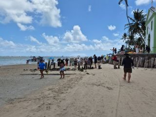 Reserva dos Carneiros | Apto 2 Quartos frente piscina com varanda gourmet | 64m² | Resort de Alto Padrão | Pé na Areia |