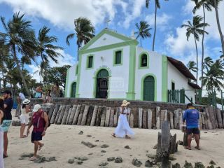Reserva dos Carneiros | Apto 2 Quartos frente piscina com varanda gourmet | 64m² | Resort de Alto Padrão | Pé na Areia |