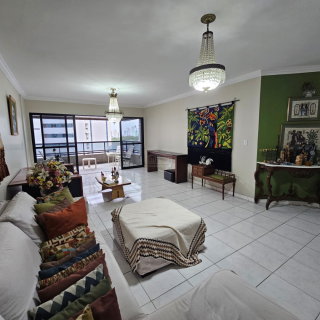 Vendo Apto 4 Quartos sendo 1 Suíte master com closet, 1 com closet e 2 suítes canadenses com closets |  254m² | TAMARINEIRA