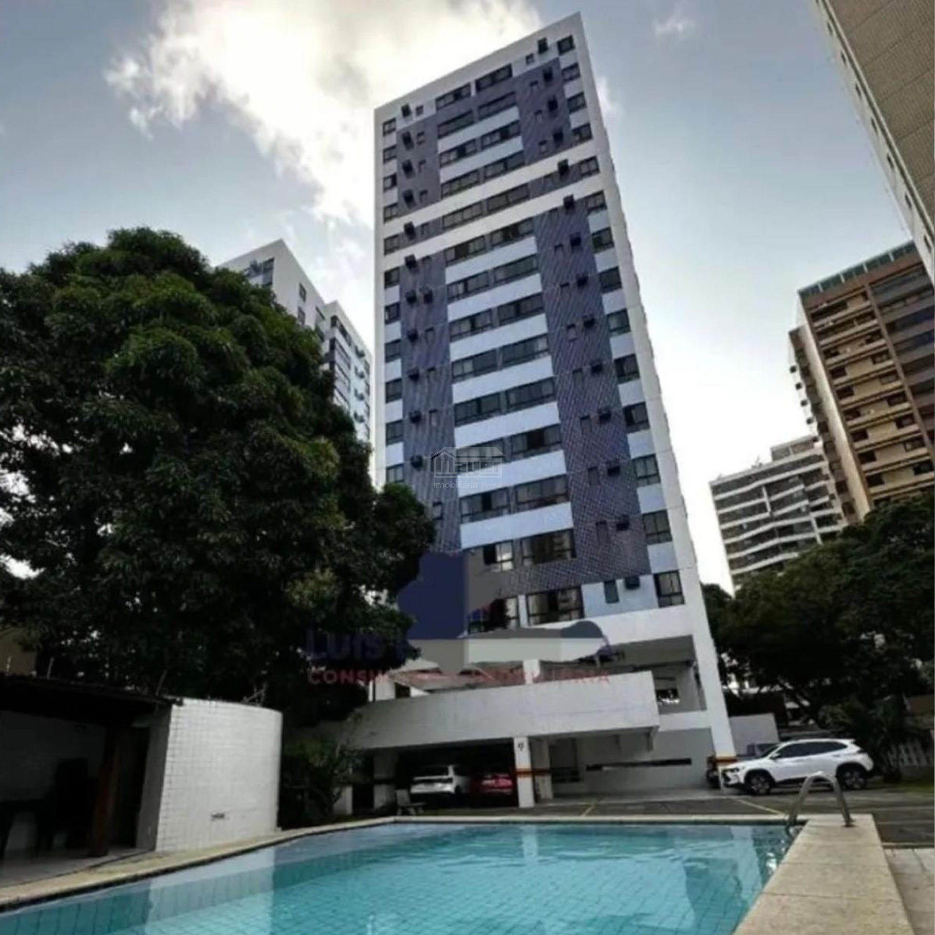 Vendo Apto 2 Quartos, sendo 1 Suíte | 1WC |  48m² | Espinheiro | Lazer completo |