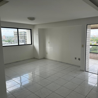 Vendo Apto 4 quartos sendo 2 suítes | 342m² | Bairro Casa Forte | Área de Lazer