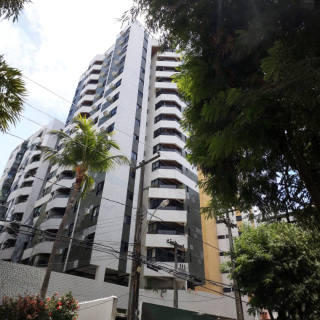 Vendo Apartamento no Edf. Via Manzoni | 3 Quartos | 1 sendo Suíte | Área de Lazer | 67m² | Boa Viagem