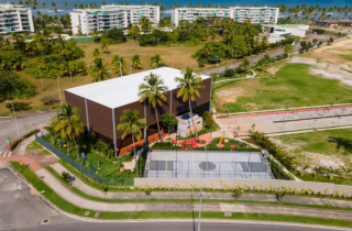 Lote / Terreno de Condomínio Para Vender na Reserva do Paiva em Cabo De Santo Agostinho