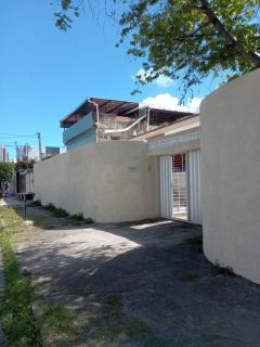Casa  à venda com 3 Quartos, Suíte e Terreno de 480m² – Documentação OK