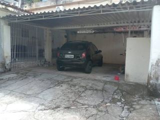 Casa  à venda com 3 Quartos, Suíte e Terreno de 480m² – Documentação OK