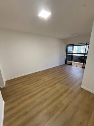 Vendo imóvel em boa viagem, 03Qts, andar alto, próximo aos colégios, Lazer