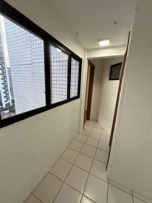 Vendo imóvel em boa viagem, 03Qts, andar alto, próximo aos colégios, Lazer