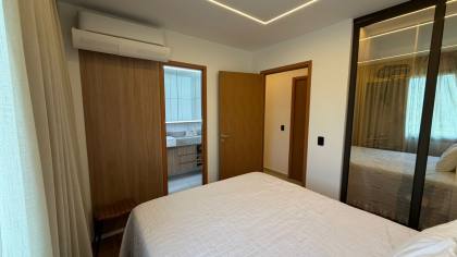 Vendo Apartamento no Reserva do Paiva 03 Qts, sendo 03 suítes, mobiliado.