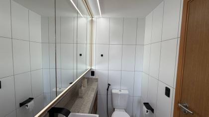 Vendo Apartamento no Reserva do Paiva 03 Qts, sendo 03 suítes, mobiliado.