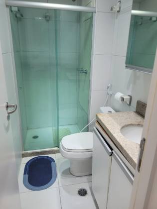 Alugo Flat na Av. Boa Viagem, mobiliado, 01 Qt, Sala, Cozinha, Varanda, Lazer, Nascente.