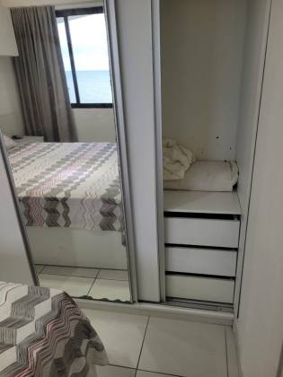 Alugo Flat na Av. Boa Viagem, mobiliado, 01 Qt, Sala, Cozinha, Varanda, Lazer, Nascente.