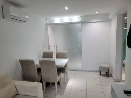 Alugo Flat na Av. Boa Viagem, mobiliado, 01 Qt, Sala, Cozinha, Varanda, Lazer, Nascente.