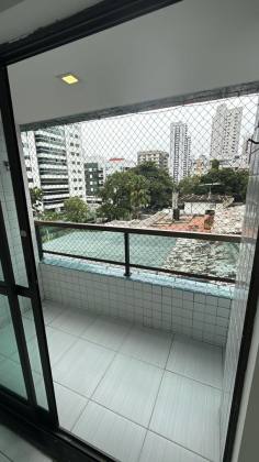 Vendo  02Qts, em Setúbal, 58m², 02 vagas, varanda, próximo aos colégios, Lazer.