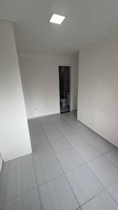 Vendo  02Qts, em Setúbal, 58m², 02 vagas, varanda, próximo aos colégios, Lazer.