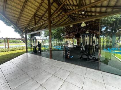 Excelente MANSÃO em Aldeia