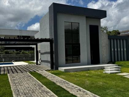 Excelente MANSÃO em Aldeia