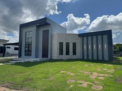 Excelente MANSÃO em Aldeia