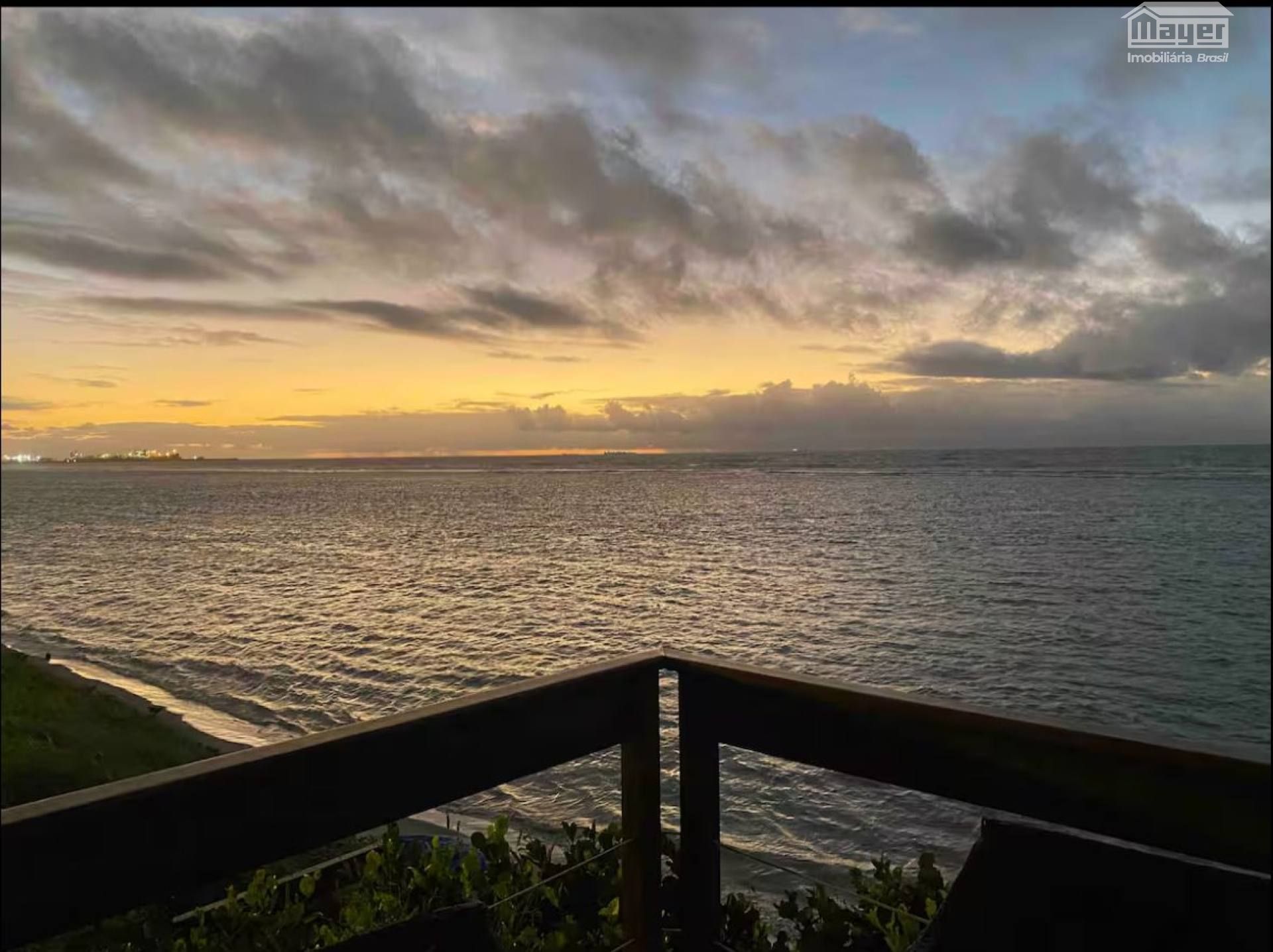 NUI SUPREME BEACH LIVING | MURO ALTO