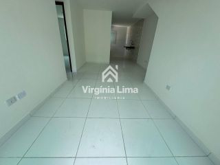 Apartamento Para Venda com 2 quartos sendo 1 suíte no bairro Jardim Atlantico em Olinda - PE