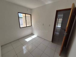 Apartamento Para Venda com 2 quartos no bairro de Pau Amarelo em Paulista - PE