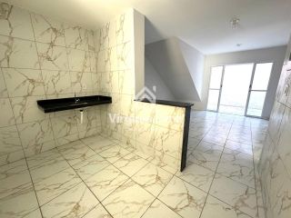 Apartamento Para Venda com 2 quartos sendo 1 suítes no bairro de Pau Amarelo em Paulista - PE