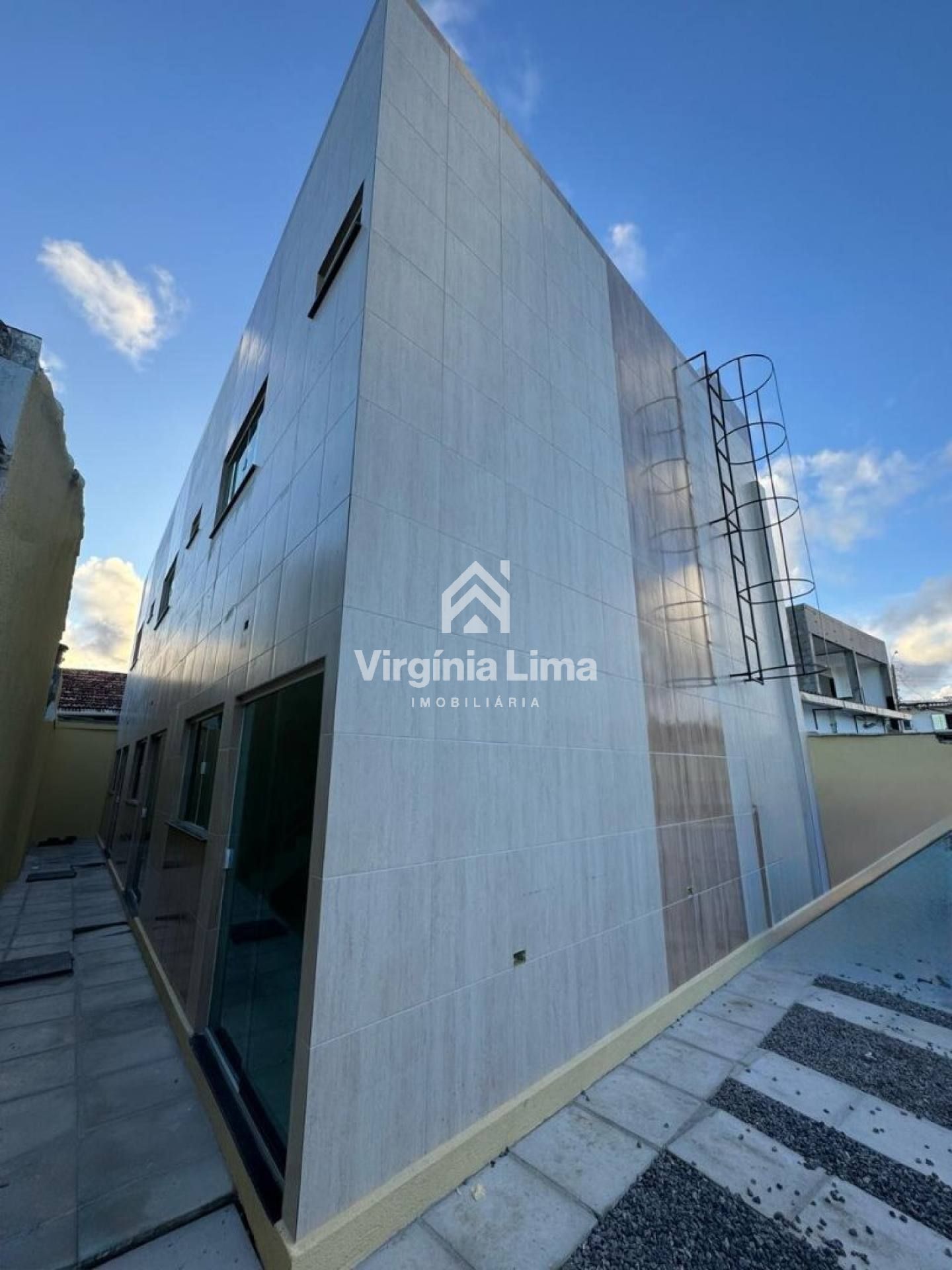 Apartamento Duplex Para Vender com 3 quartos sendo 2 suítes no bairro de Salgadinho em Olinda - PE