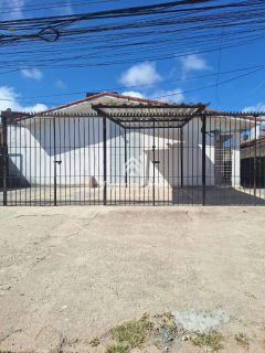 Casa Para Venda com 3 quartos no bairro de Pau Amarelo em Paulista - PE