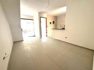 Casa Privê Para Venda com 2 quartos na avenida e próximo à praia no bairro de Conceição em Paulista - PE