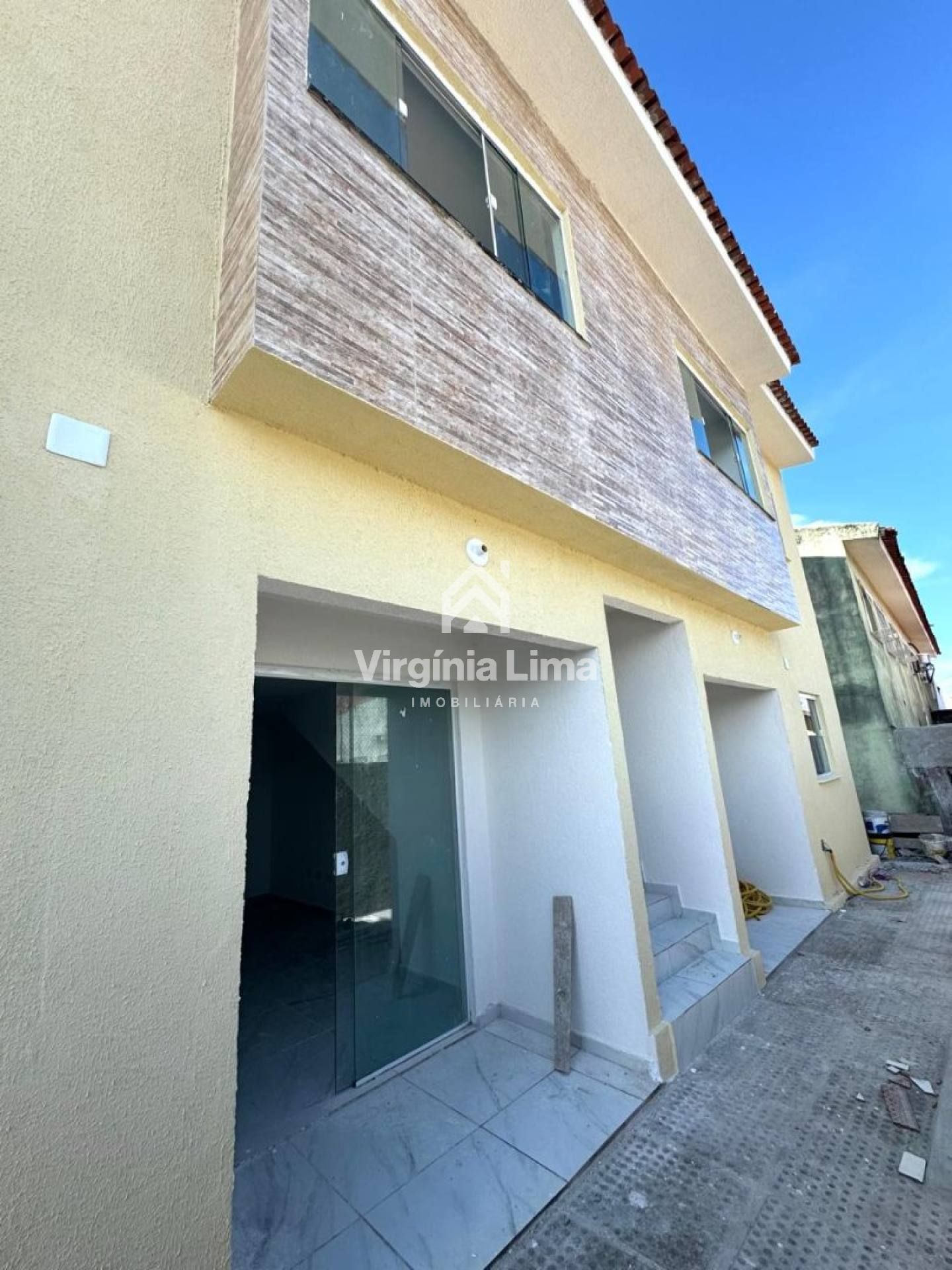 Casa Privê Para Venda com 2 quartos no bairro de Pau Amarelo em Paulista - PE