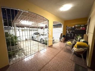 Casa Para Venda com 3 quartos no bairro de Maranguape l em Paulista - PE
