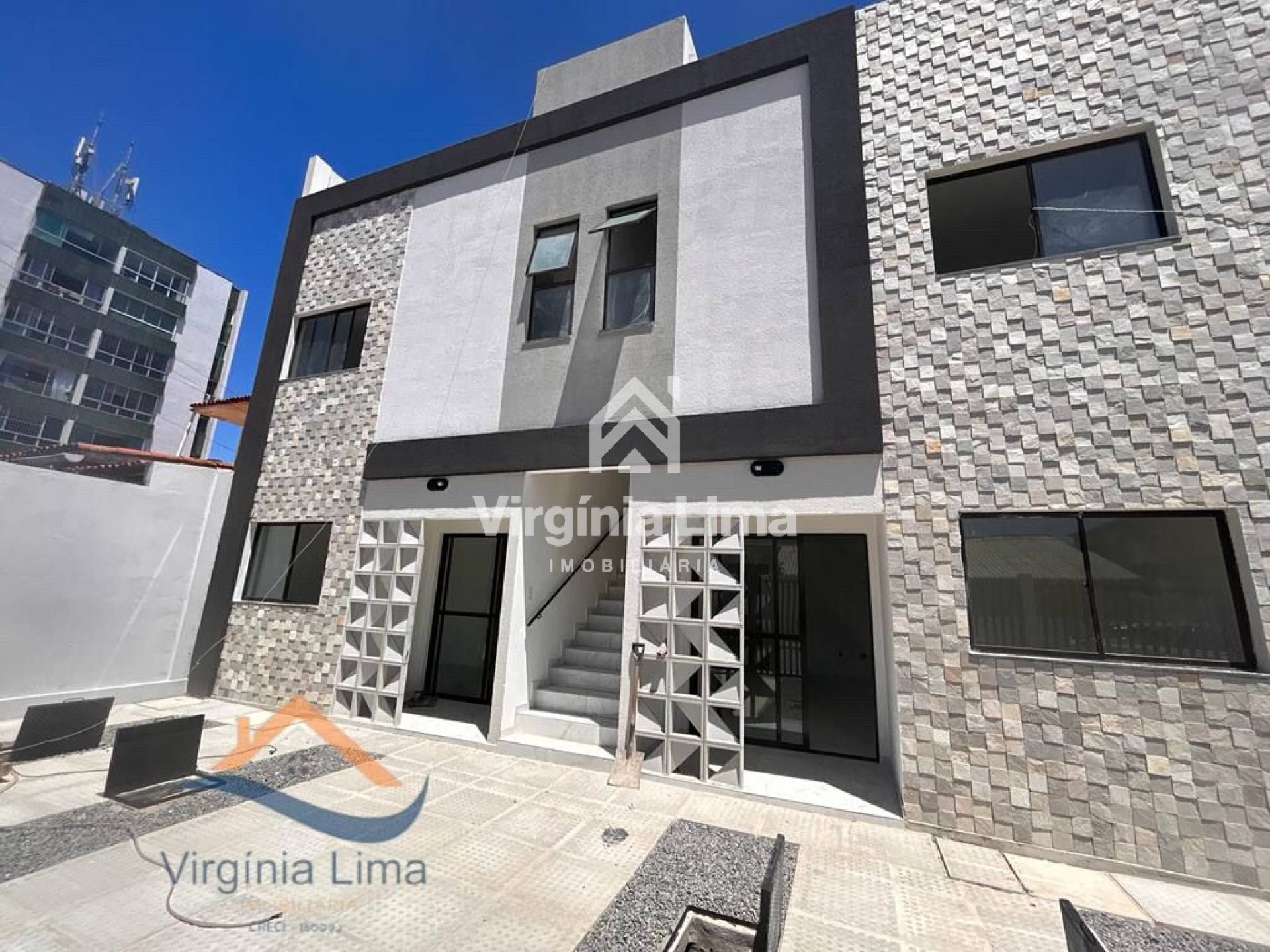 Casa Privê Para Venda com 2 quartos sendo uma suíte no bairro do Janga em Paulista - PE