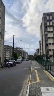 Apartamento Para Venda com 2 quartos em São Lourenço Da Mata - PE